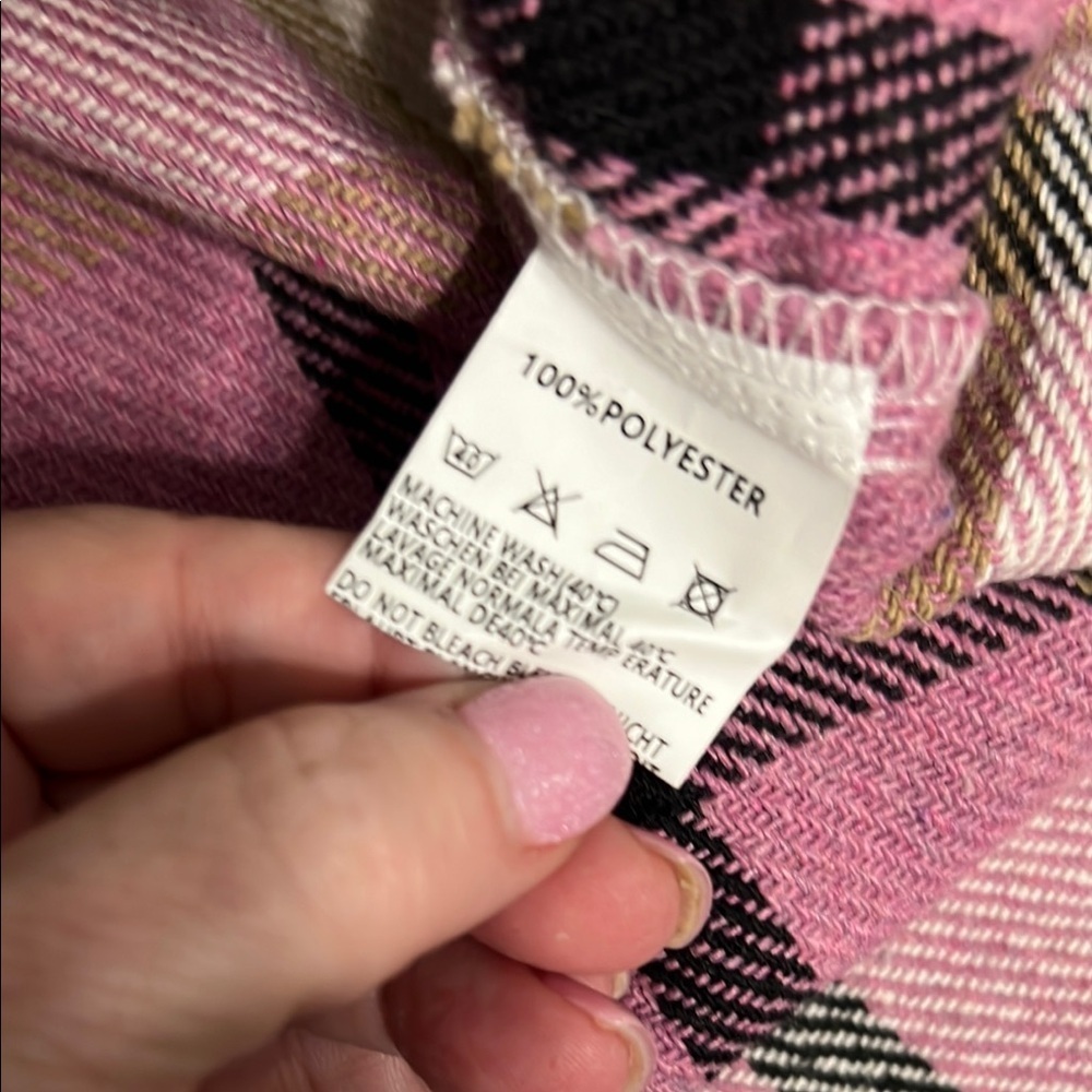 Classic Plaid Pink and White Women's Jacket Shacket pockets. front side & chest - Picture 12 of 12